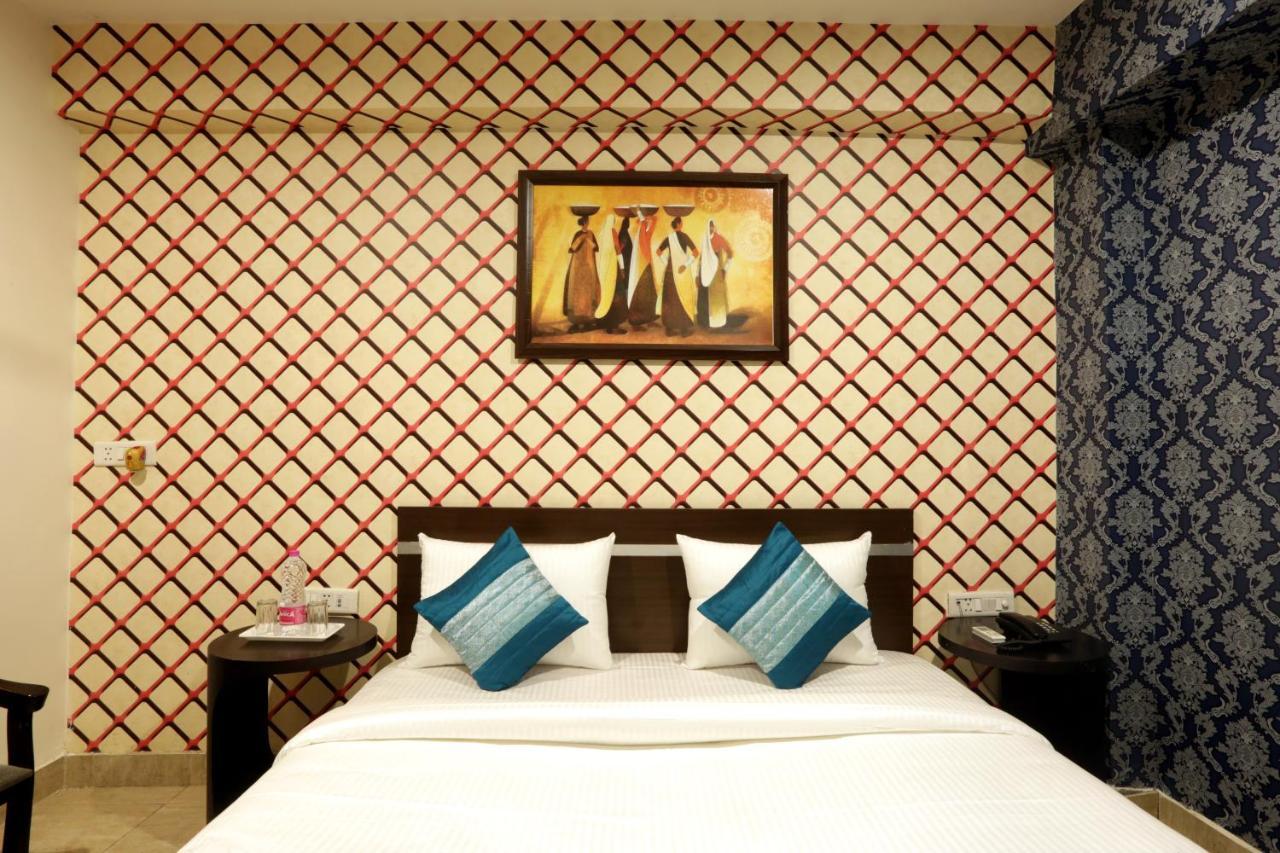 Hotel Airport Star New Delhi Exterior photo